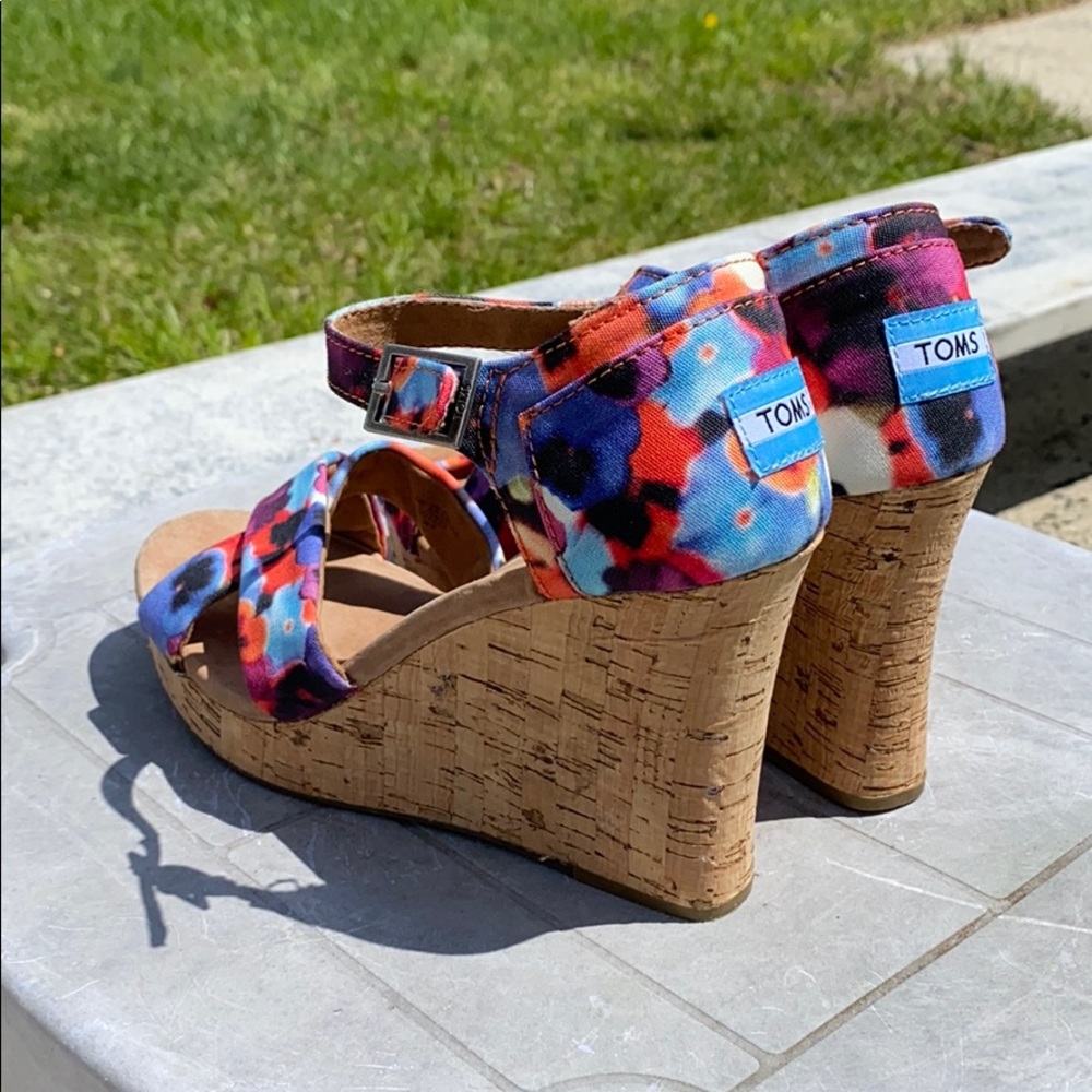 Toms wedges